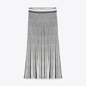 ZARA NWT Striped Knit Top | Navy & White | Size S